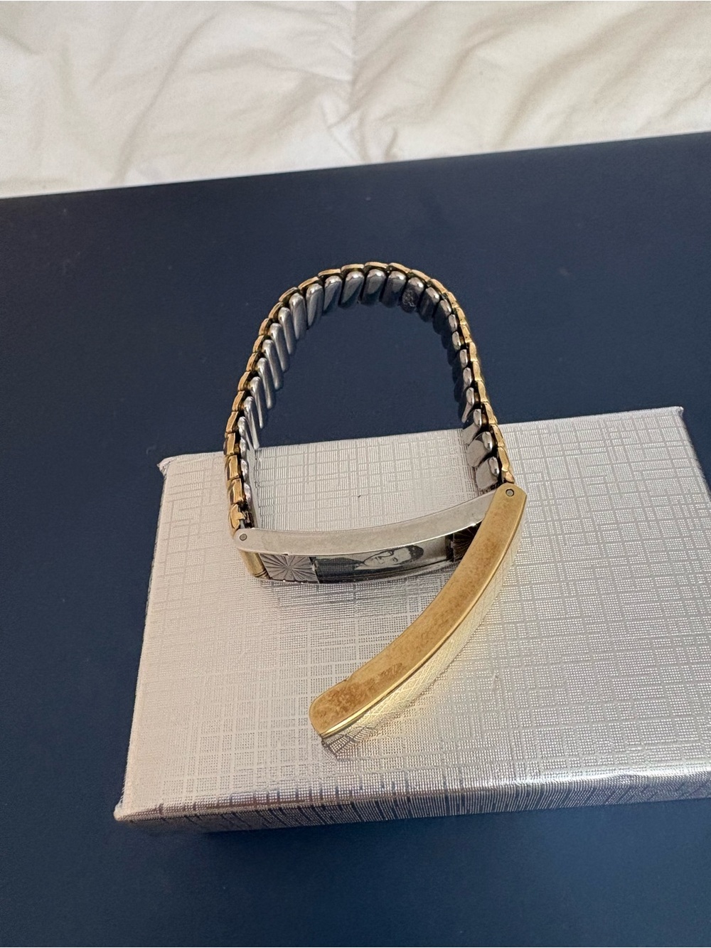 Sweetheart vintage expandable bracelet with photo compartment 10k GF
